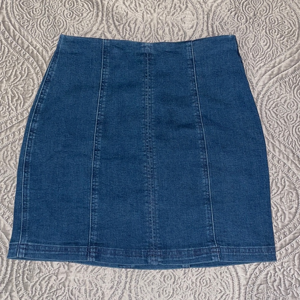 Dark wash denim skirt